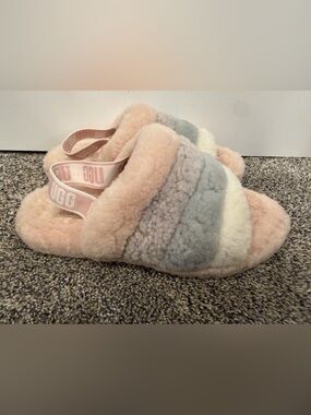 UGG Fluff Yeah Slides in the Quartz Multi size 6 EUC